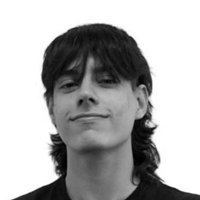 Portrait of a smiling Filipe Delmondez Castro